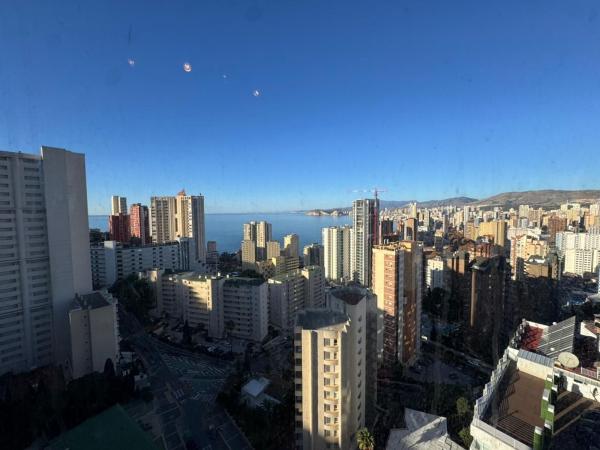 Sprzedaż mieszkania w Piso en Avenida de Montecarlo, Zona Sierra Helada, Benidorm, Benidorm
photo 1