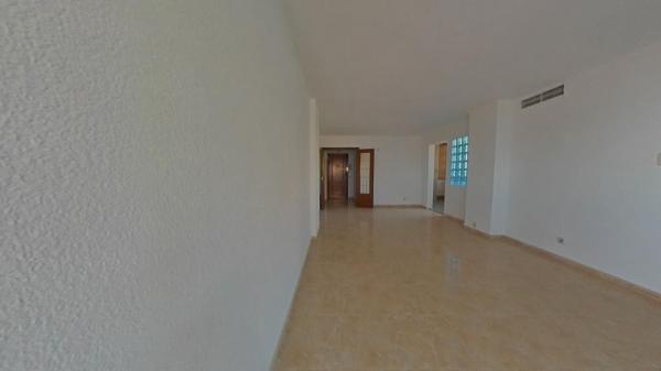 Venta de piso en Piso en Calle de Dénia, Playa de Poniente, Benidorm, Benidorm
thumbnail 1