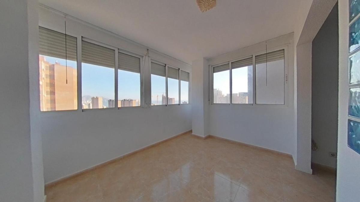 Venta de piso en Piso en Calle de Dénia, Playa de Poniente, Benidorm, Benidorm
photo 3