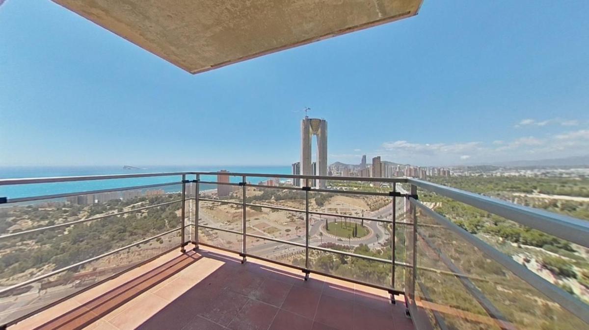 Продажа квартиры на Piso en Calle Presidente Adolfo Suárez, Pueblo Poniente, Benidorm, Бенидорм
photo 1