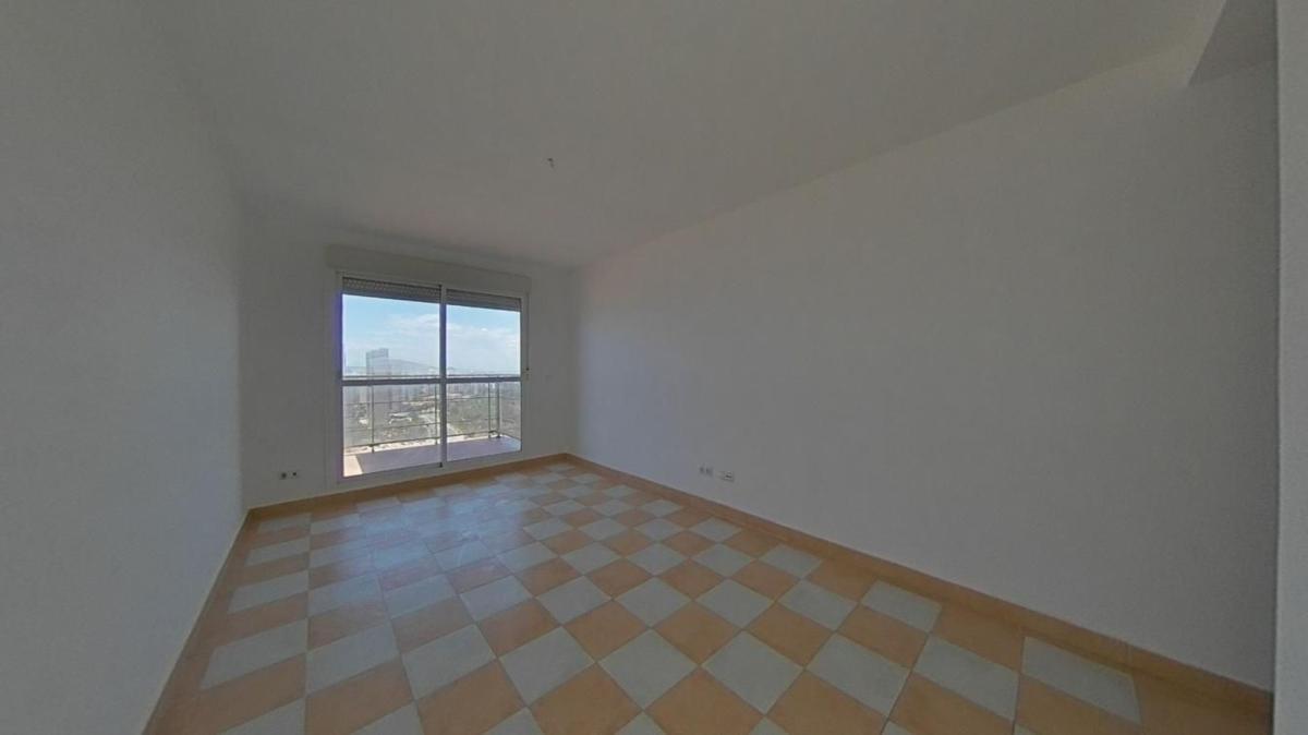 Продажа квартиры на Piso en Calle Presidente Adolfo Suárez, Pueblo Poniente, Benidorm, Бенидорм
photo 3