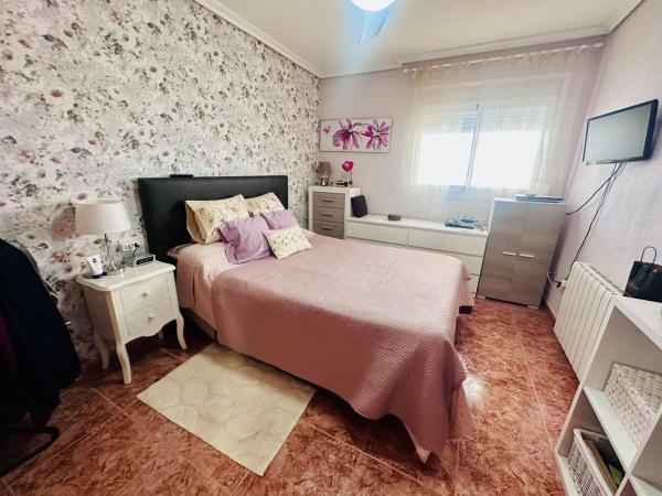 Sale of flat in Piso en Calle Doctor Server, Playa de Poniente, Benidorm, Benidorm
 photo 2