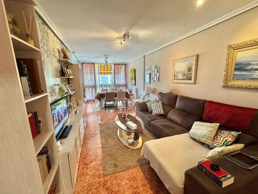 Sale of apartment in Piso en Calle Doctor Server, Playa de Poniente, Benidorm, Benidorm
 photo 2