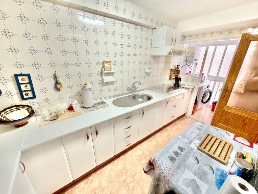 Sprzedaż mieszkania w Piso en Rei Jaume I, 27, Pueblo Poniente, Benidorm, Benidorm
 photo 4