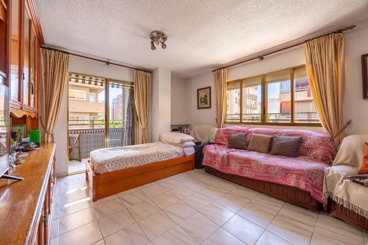 Sprzedaż mieszkania w Piso en Pueblo Poniente, Benidorm, Benidorm
photo 1