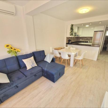 Sprzedaż mieszkania w Piso en Avenida de Montecarlo, Zona Sierra Helada, Benidorm, Benidorm
photo 1
