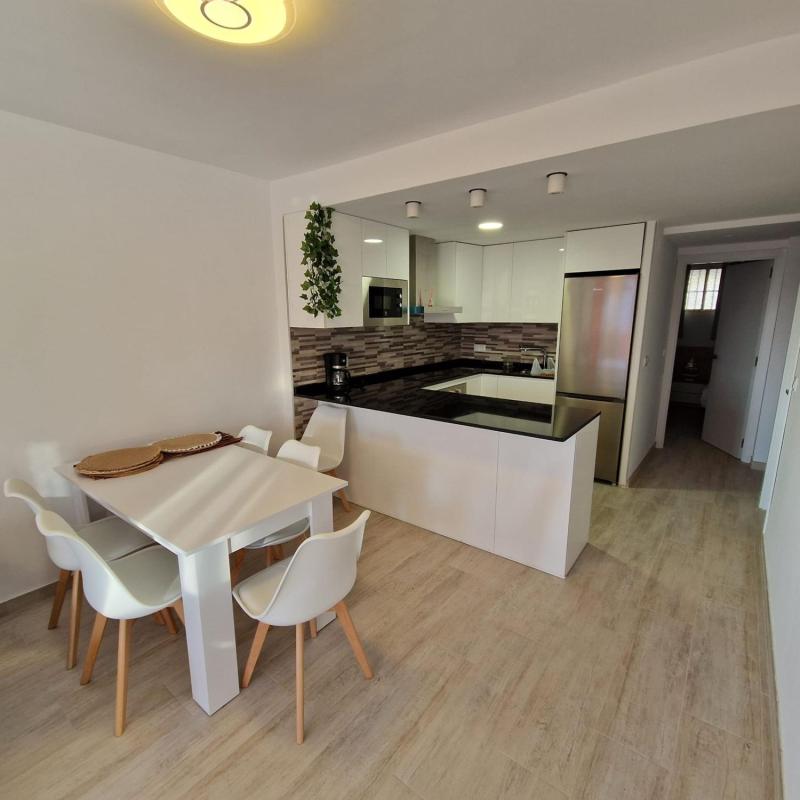 Продажа квартиры на Piso en Avenida de Montecarlo, Zona Sierra Helada, Benidorm, Бенидорм
 photo 4