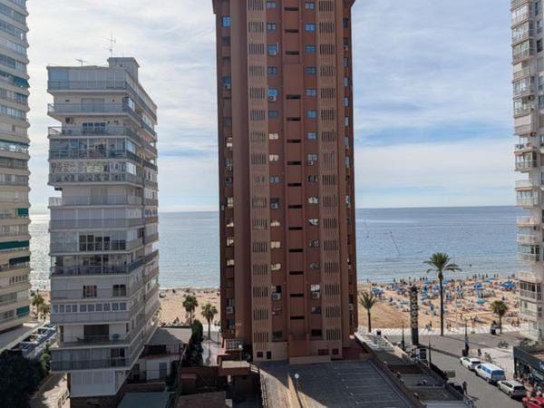 Sprzedaż mieszkania w Piso en Avenida de Castellón, Playa de Levante, Benidorm, Benidorm
 photo 1