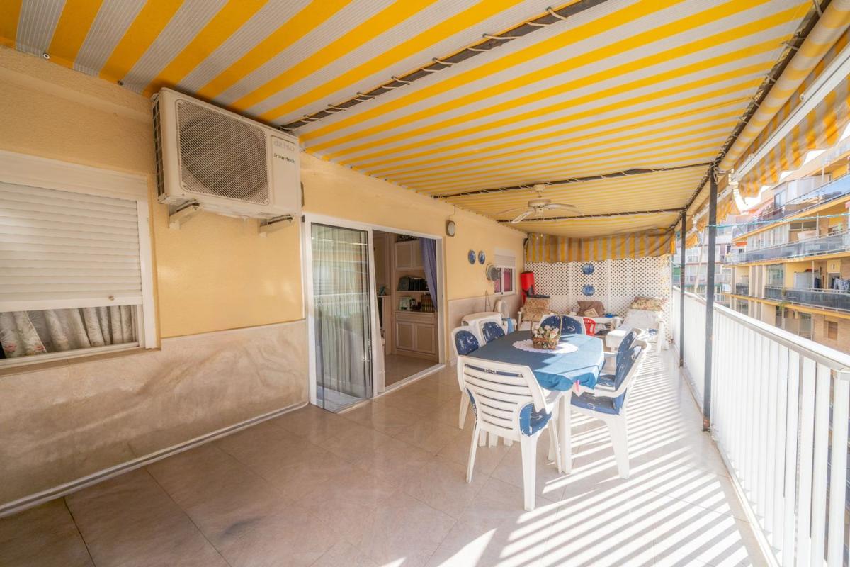 Venta de piso en Piso en Calle Maravall, Centro Urbano, Benidorm, Benidorm
photo 1