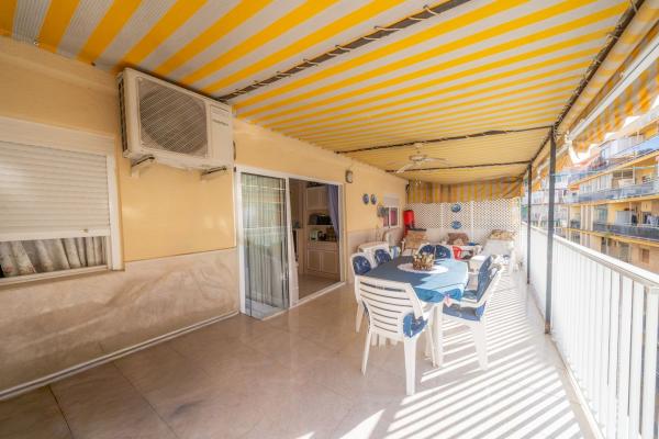 Venta de piso en Piso en Calle Maravall, Centro Urbano, Benidorm, Benidorm
 photo 1