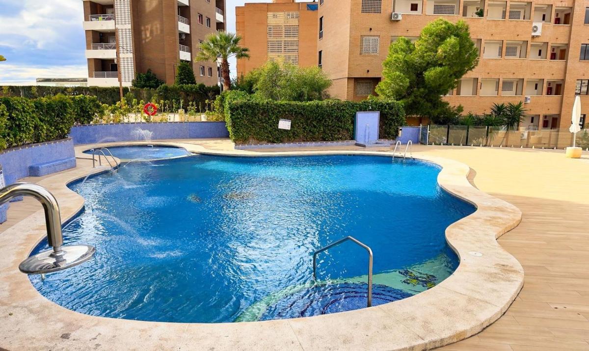 Venta de piso en Piso en Calle Alcalde Manuel Catalán Chana, Zona Sierra Helada, Benidorm, Benidorm
 photo 3
