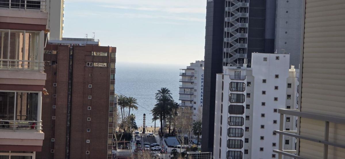 Venta de piso en Piso en Calle Derramador, Zona Rincón Bajo, Benidorm, Benidorm
photo 1