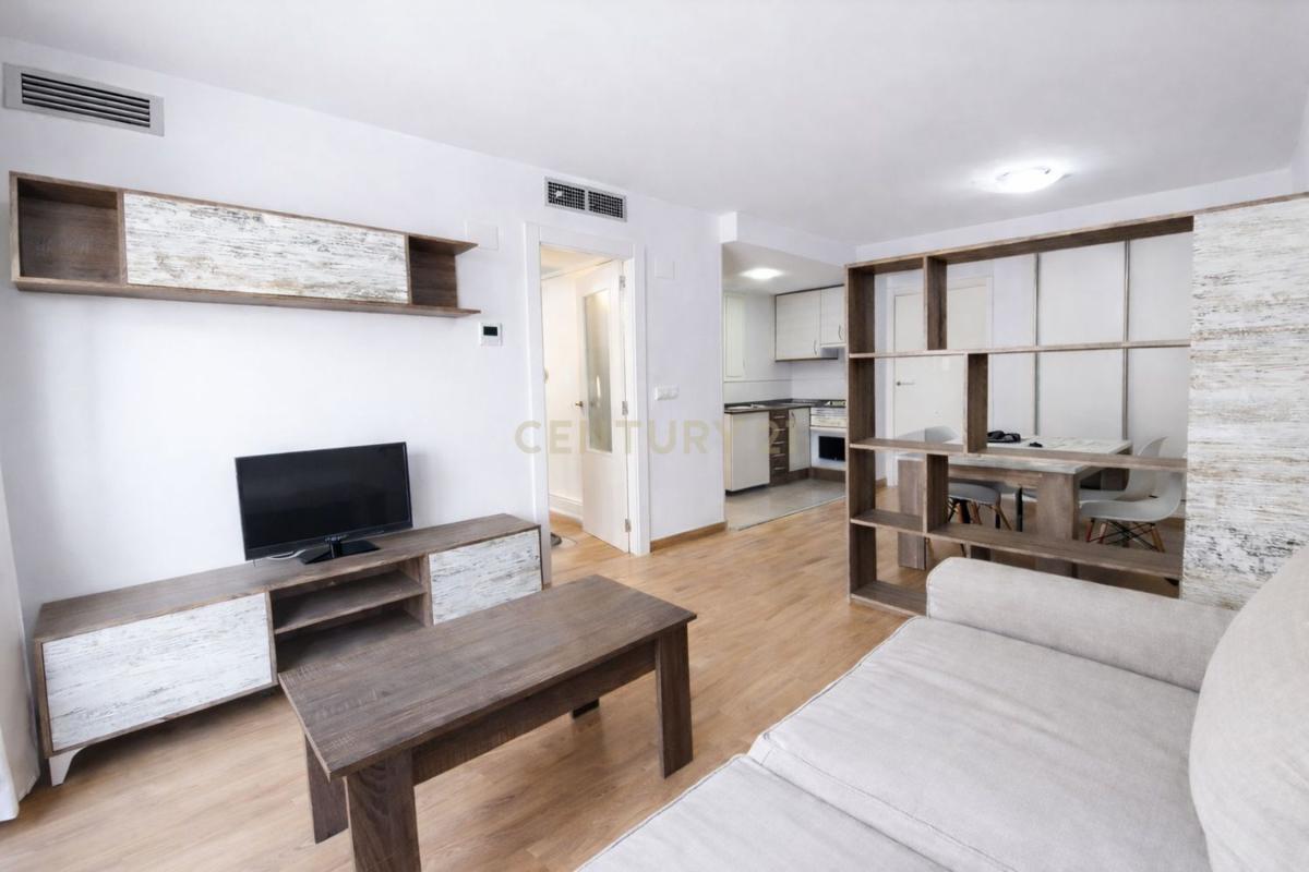 Venta de piso en Piso en Calle de Sant Vicent, 3, Puerto, Benidorm, Benidorm
photo 1