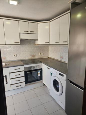 Venta de piso en Piso en Calle Derramador, Zona Rincón Bajo, Benidorm, Benidorm
 photo 2
