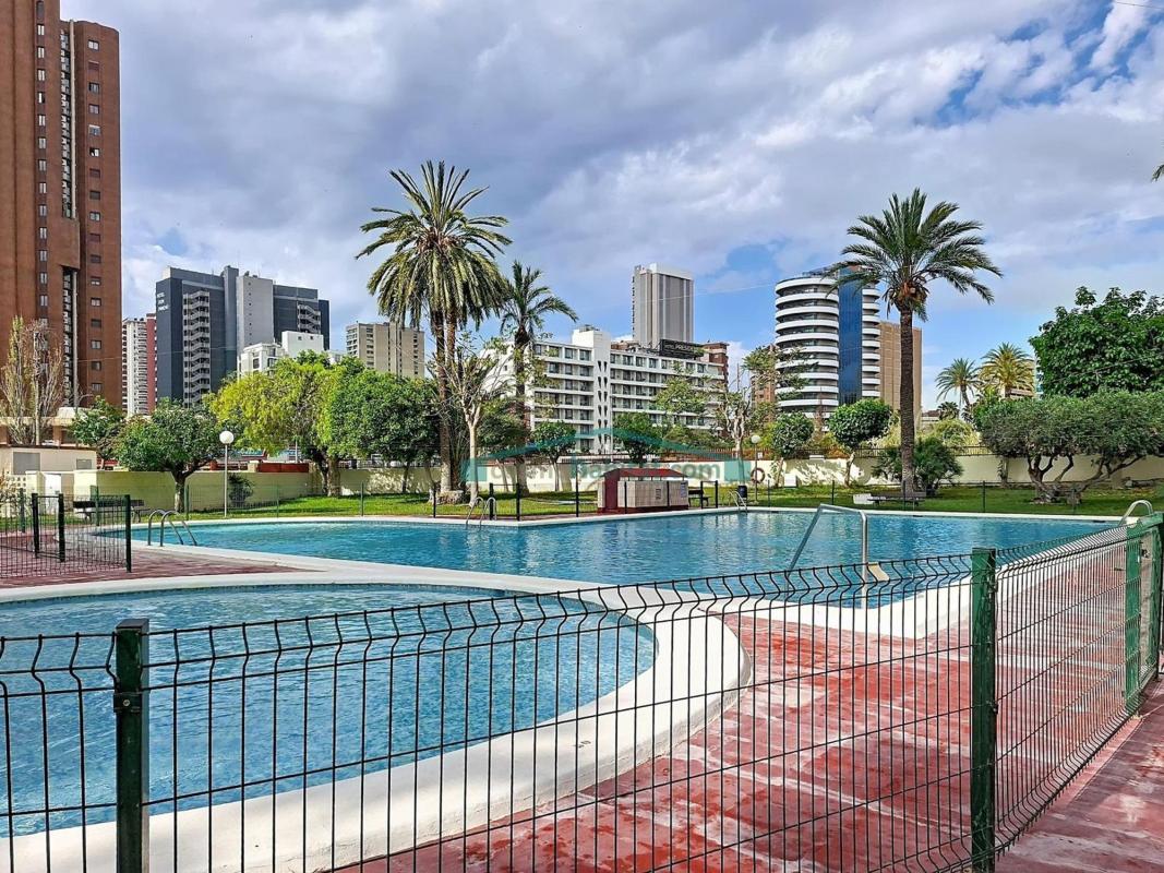 Venta de piso en Piso en Calle Derramador, Zona Rincón Bajo, Benidorm, Benidorm
photo 2