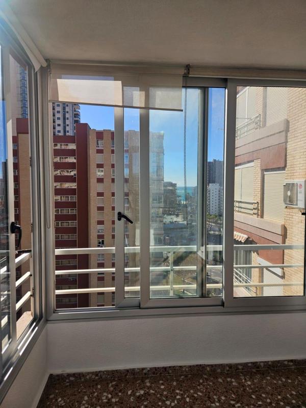 Venta de piso en Piso en Calle Derramador, Zona Rincón Bajo, Benidorm, Benidorm
photo 1
