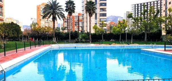 Sprzedaż mieszkania w Piso en Playa de Levante, Benidorm, Benidorm
 photo 1