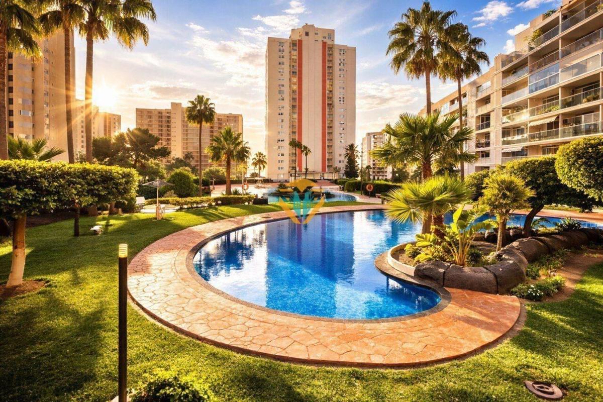 Venta de piso en Piso en Zona Sierra Helada, Benidorm, Benidorm
 photo 2