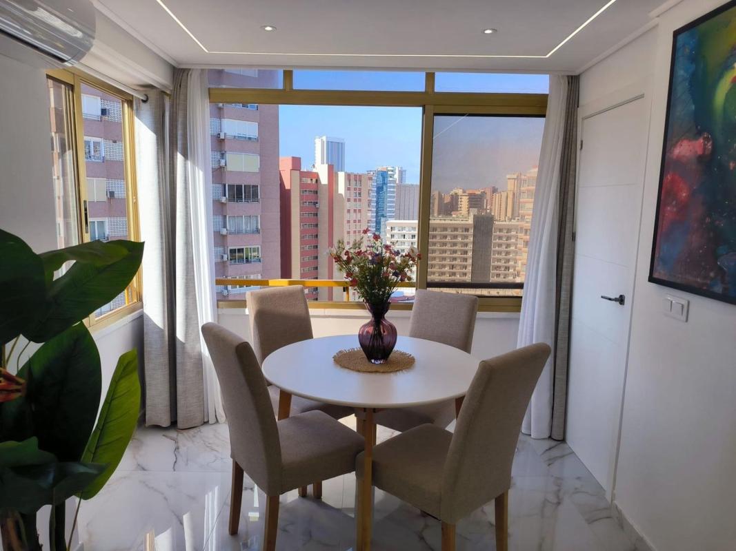 Sprzedaż mieszkania w Piso en Zona Rincón Bajo, Benidorm, Benidorm
 photo 2