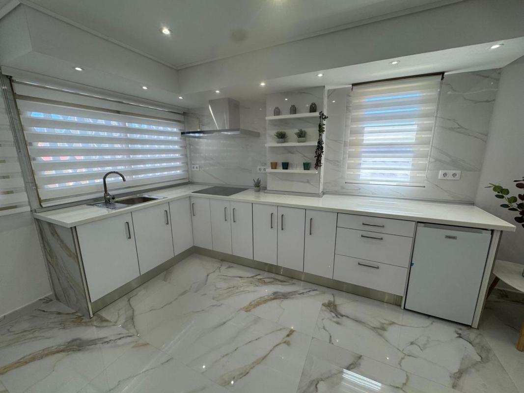 Venta de piso en Piso en Avenida Juan Fuster Zaragoza, Zona Rincón Bajo, Benidorm, Benidorm
 photo 3