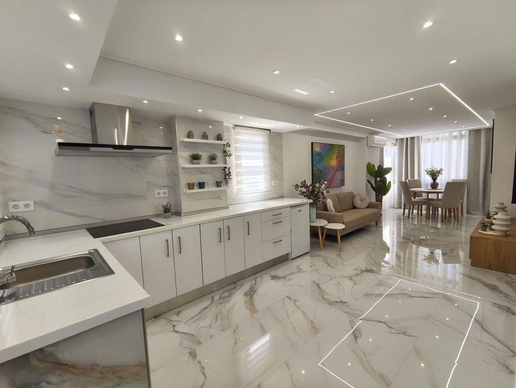 Venta de piso en Piso en Avenida Juan Fuster Zaragoza, Zona Rincón Bajo, Benidorm, Benidorm
photo 3