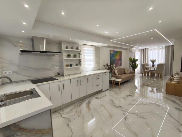 Venta de piso en Piso en Avenida Juan Fuster Zaragoza, Zona Rincón Bajo, Benidorm, Benidorm
thumbnail 2
