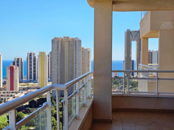 Venta de piso en Piso en Calle Presidente Adolfo Suárez, 21, Pueblo Poniente, Benidorm, Benidorm
 photo 4