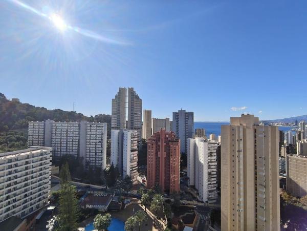 Venta de piso en Piso en Calle de Londres, Zona Sierra Helada, Benidorm, Benidorm
 photo 4