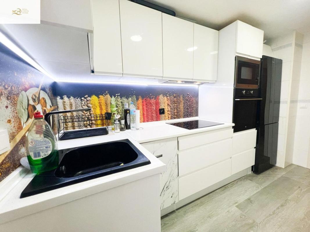 Продажа квартиры на Piso en Calle Langreo, Playa de Poniente, Benidorm, Бенидорм
photo 1