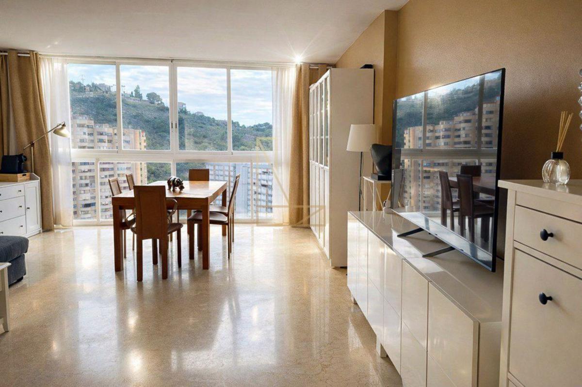 Venta de piso en Piso en Calle de Londres, Zona Sierra Helada, Benidorm, Benidorm
 photo 3