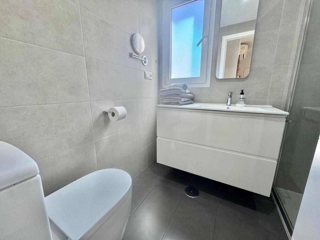 Продажа квартиры на Piso en Calle Ibiza, Pueblo Levante, Benidorm, Бенидорм
 photo 5