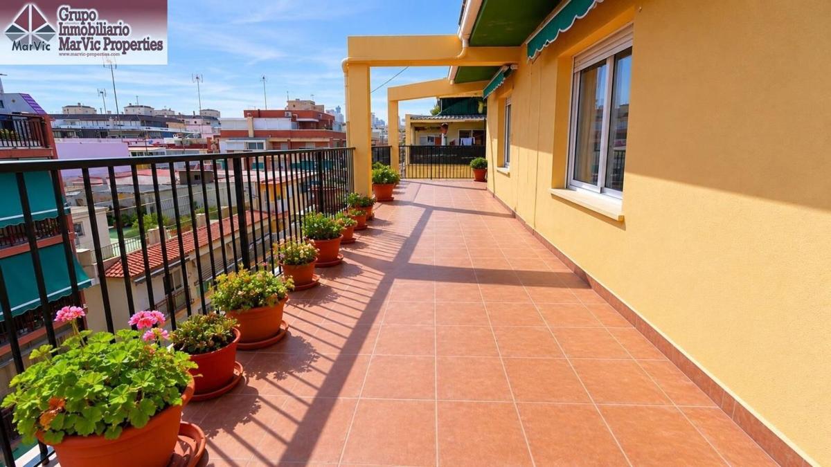 Venta de ático en  Ático en Centro Urbano, Benidorm, Benidorm photo 2