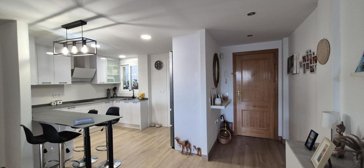 Venta de piso en Piso en Pueblo Levante, Benidorm, Benidorm
photo 2