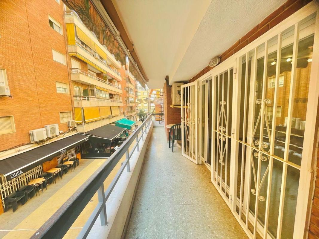 Venta de piso en Piso en Pasaje de Santa Rita de Casia, Centro Urbano, Benidorm, Benidorm
photo 2