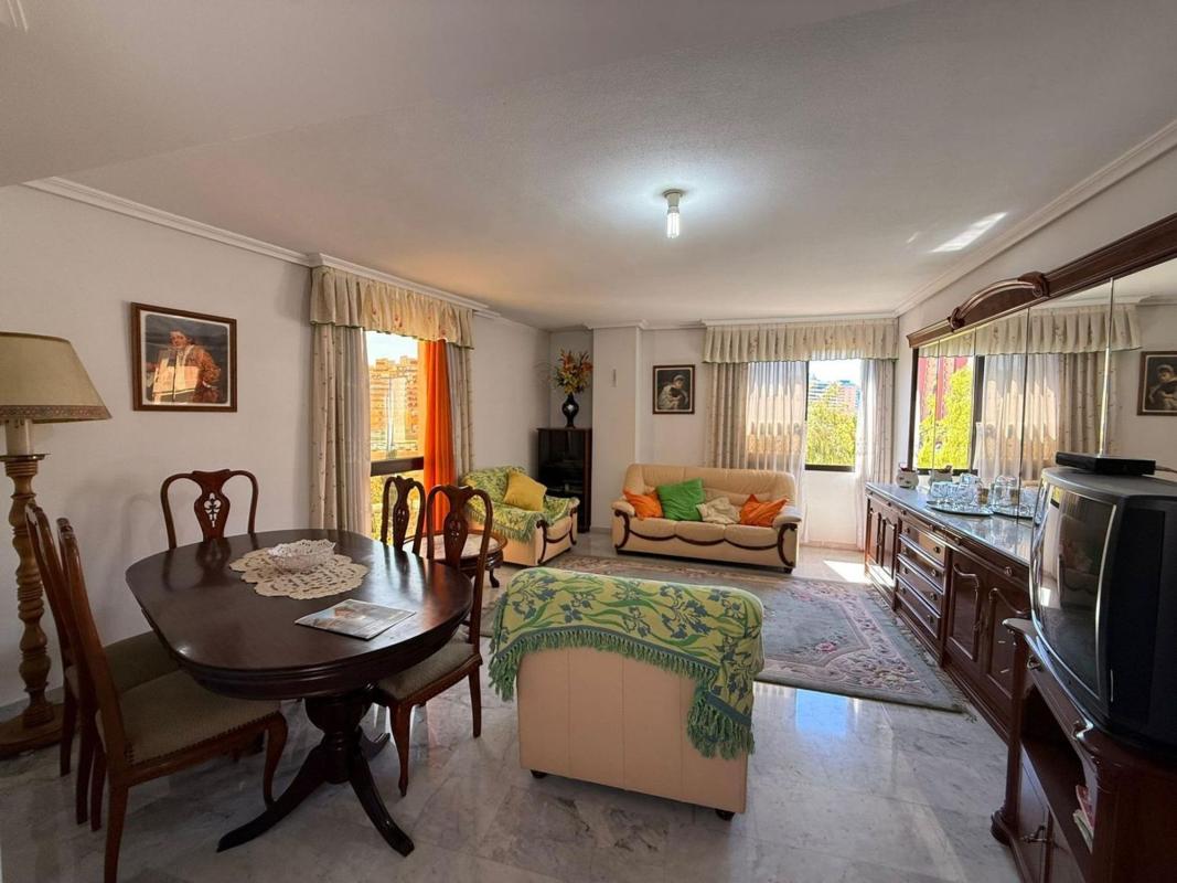Venta de piso en Piso en Avenida L'Aigüera, Centro Urbano, Benidorm, Benidorm
 photo 5