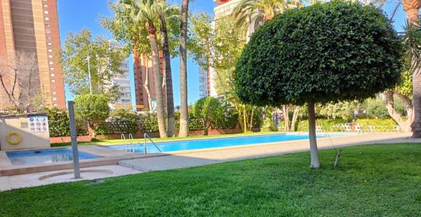 Sprzedaż mieszkania w Piso en Playa de Levante, Benidorm, Benidorm
 photo 1