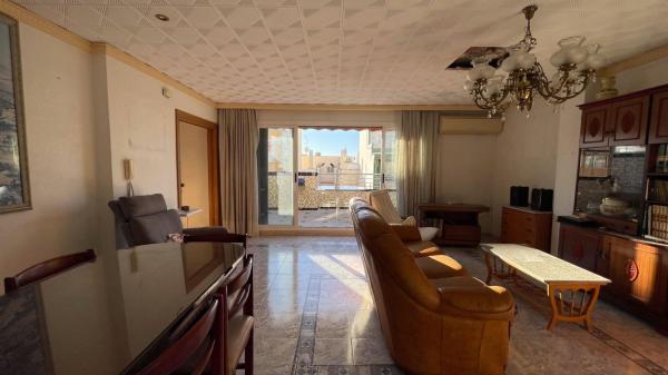 Ático en venta en  Ático en Pueblo Poniente, Benidorm, Benidorm photo 2