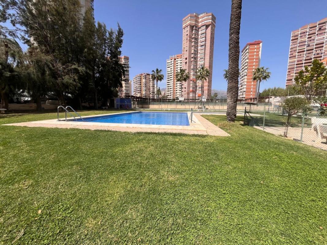 Sprzedaż mieszkania w Piso en Avenida Juan Fuster Zaragoza, 9, Zona Rincón Bajo, Benidorm, Benidorm
photo 1