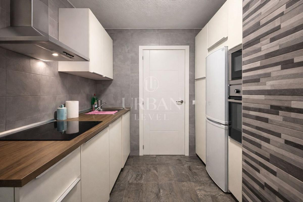 Sale of apartment in Piso en Centro Urbano, Benidorm, Benidorm
photo 1