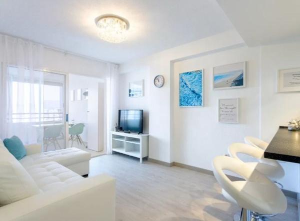 Venta de piso en Piso en Calle de Bonn, Zona Sierra Helada, Benidorm, Benidorm
 photo 4