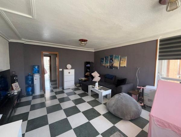 Venta de piso en Piso en Avenida Juan Fuster Zaragoza s/n, Zona Rincón Bajo, Benidorm, Benidorm
thumbnail 2