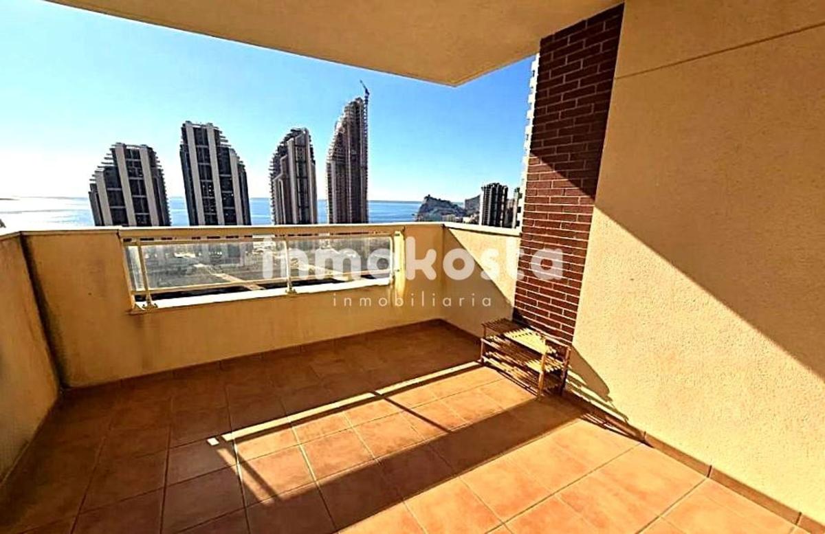 Venta de piso en Piso en Calle Presidente Adolfo Suárez, Pueblo Poniente, Benidorm, Benidorm
photo 3