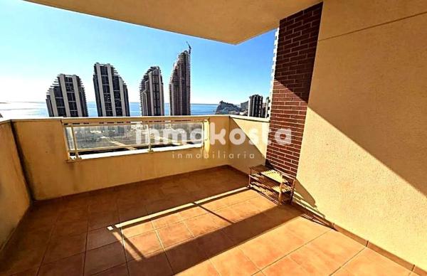 Venta de piso en Piso en Calle Presidente Adolfo Suárez, Pueblo Poniente, Benidorm, Benidorm
 photo 3