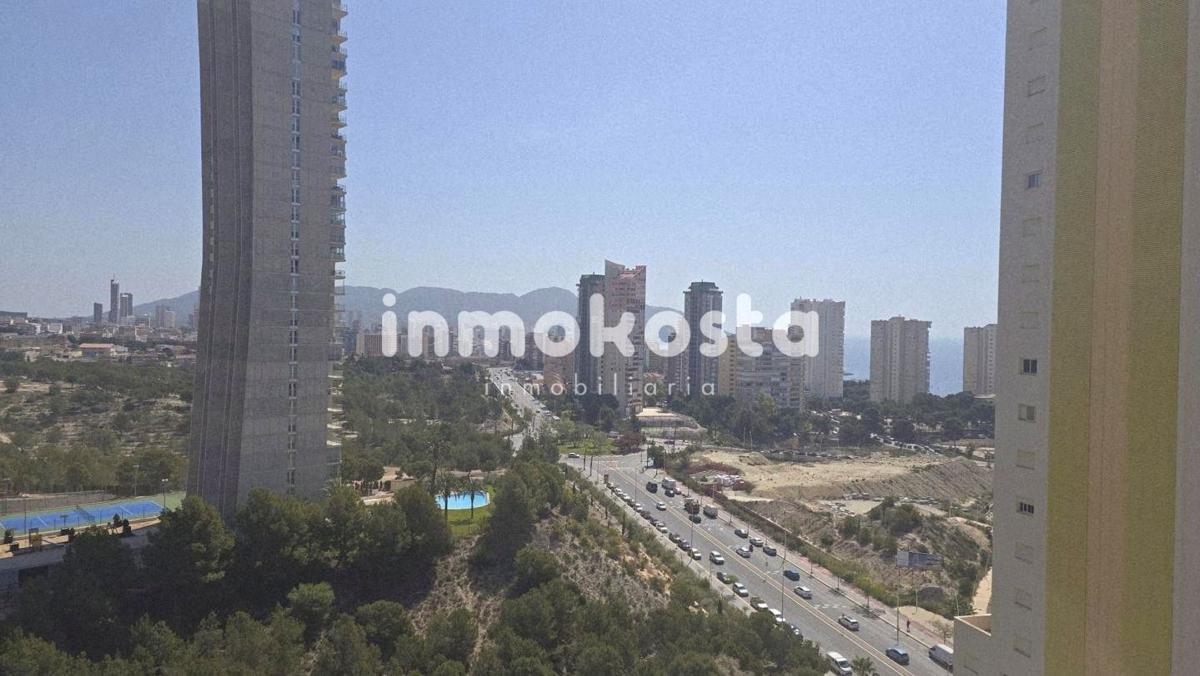 Venta de piso en Piso en Calle Presidente Adolfo Suárez, Pueblo Poniente, Benidorm, Benidorm
photo 4