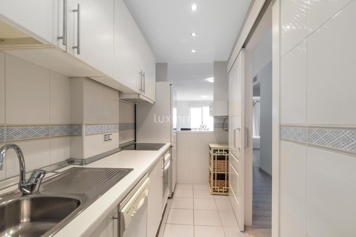Venta de piso en Piso en Zona Sierra Helada, Benidorm, Benidorm
 photo 2