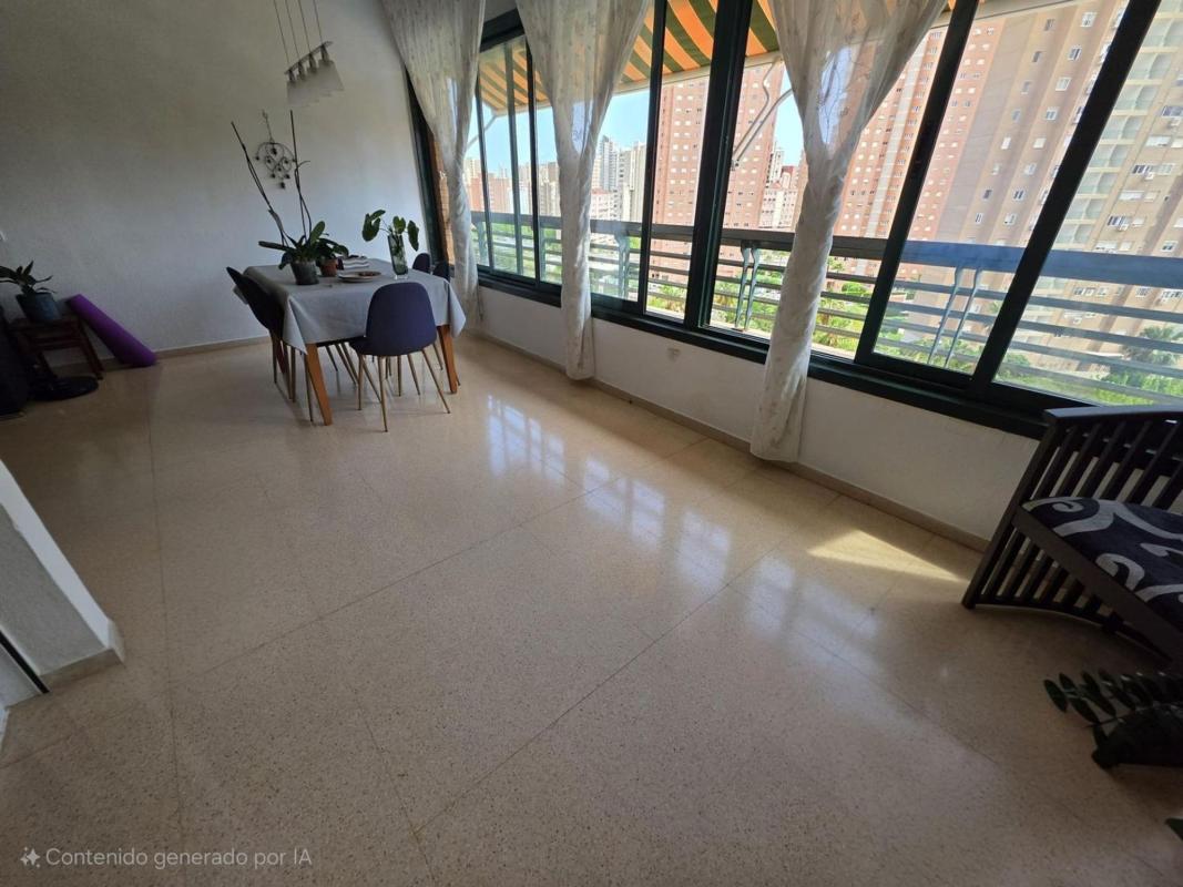 Продажа квартиры на Piso en Avenida del Municipi, Pueblo Levante, Benidorm, Бенидорм
 photo 3