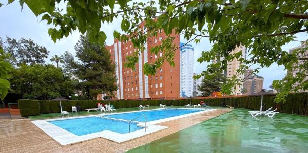 Venta de piso en Piso en Pueblo Levante, Benidorm, Benidorm
 photo 1