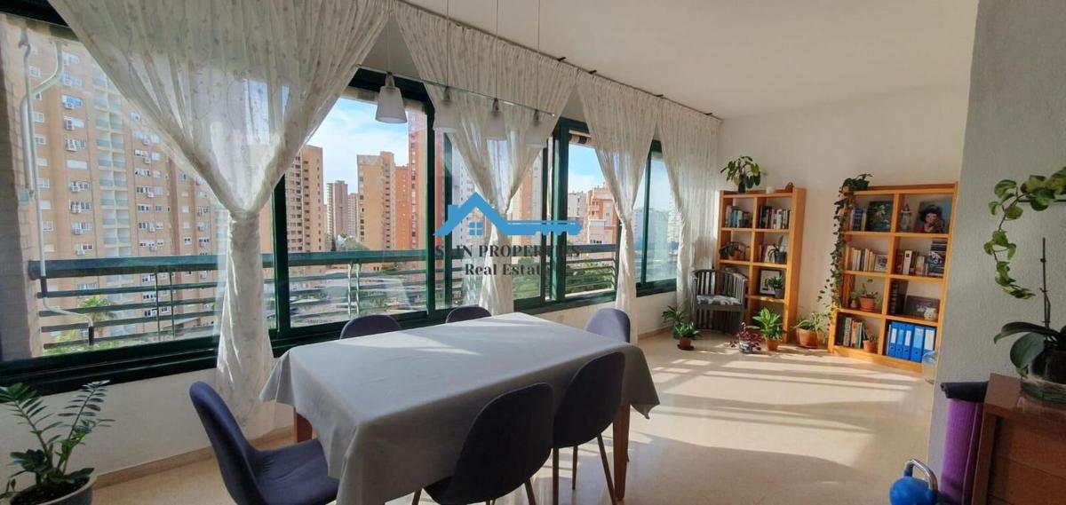Venta de piso en Piso en Pueblo Levante, Benidorm, Benidorm
photo 1