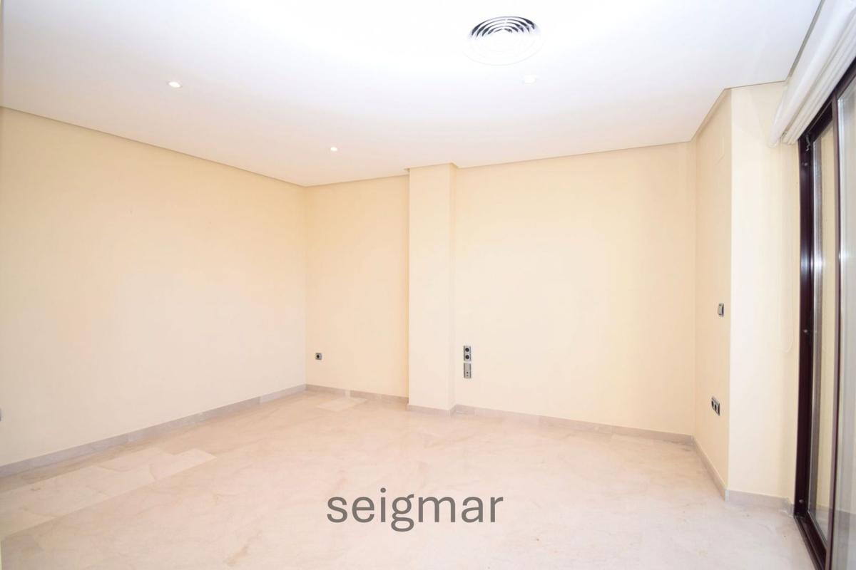 Продажа квартиры на Piso en Avenida del Municipi, Pueblo Levante, Benidorm, Бенидорм
photo 4