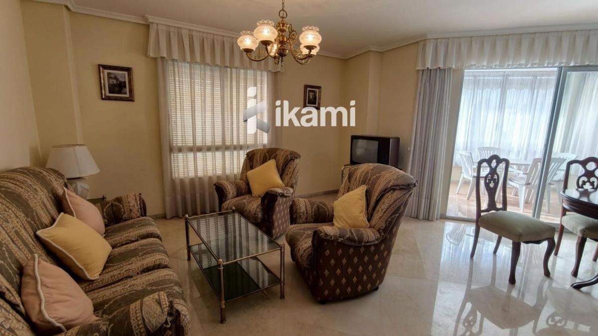 Sale of apartment in Piso en Calle de Tomàs Ortuño, Centro Urbano, Benidorm, Benidorm
 photo 2